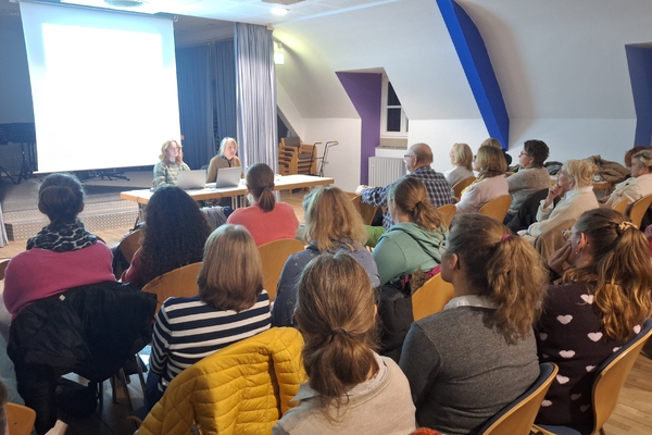 Interne Fortbildung zum Umgang mit bindungsbelasteten Kindern und Jugendlichen